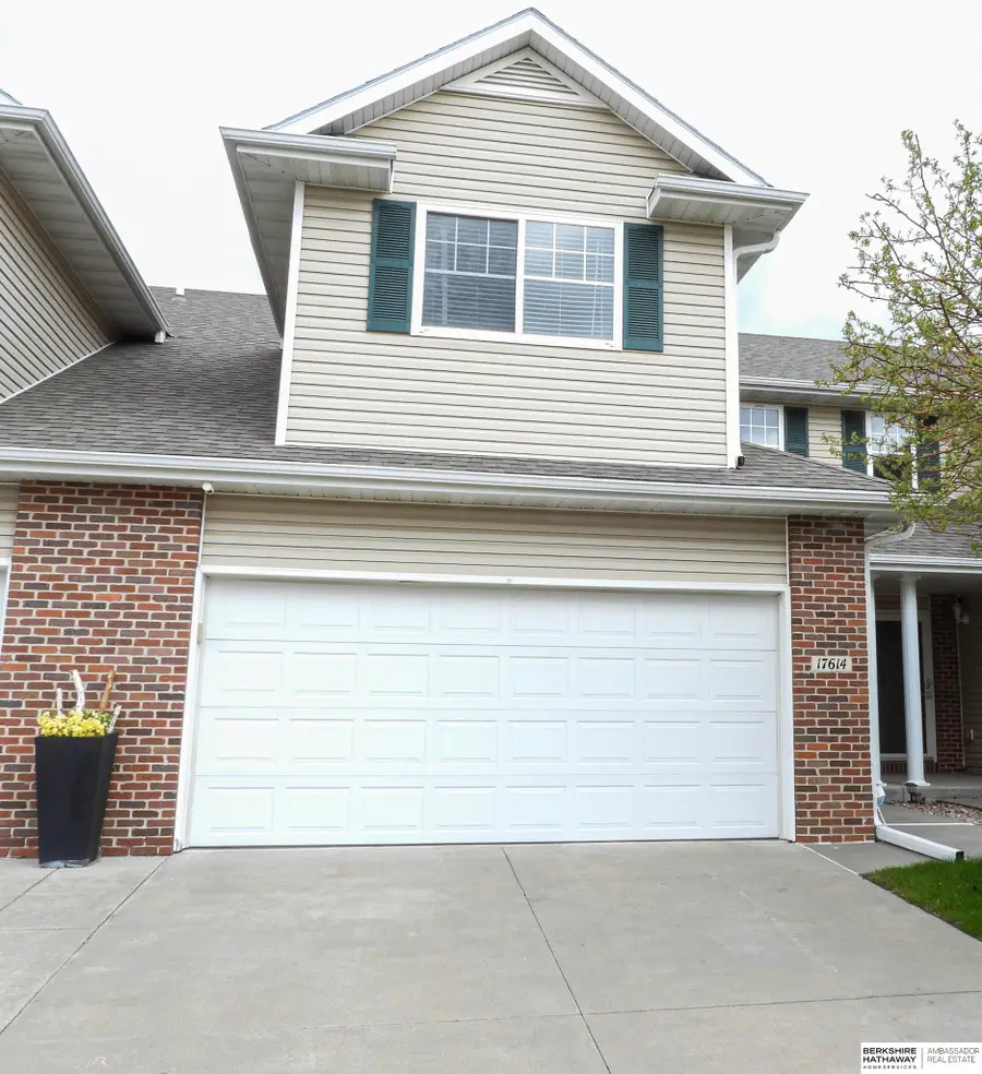17614 Parker Plaza, Omaha, NE 68118 - #2