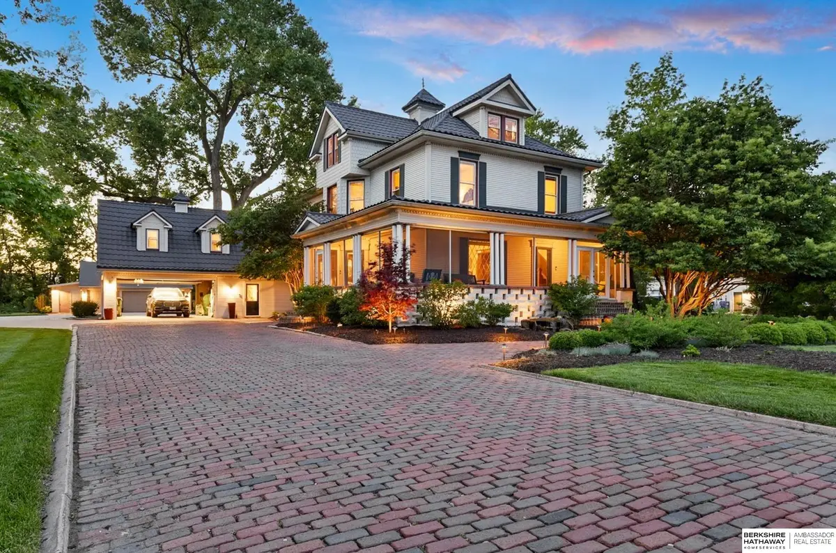 512 N Spruce Street, Valley, NE 68064 - #1