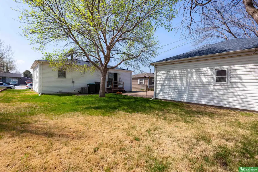 6070 Hillsdale Avenue, Omaha, NE 68117 - #3