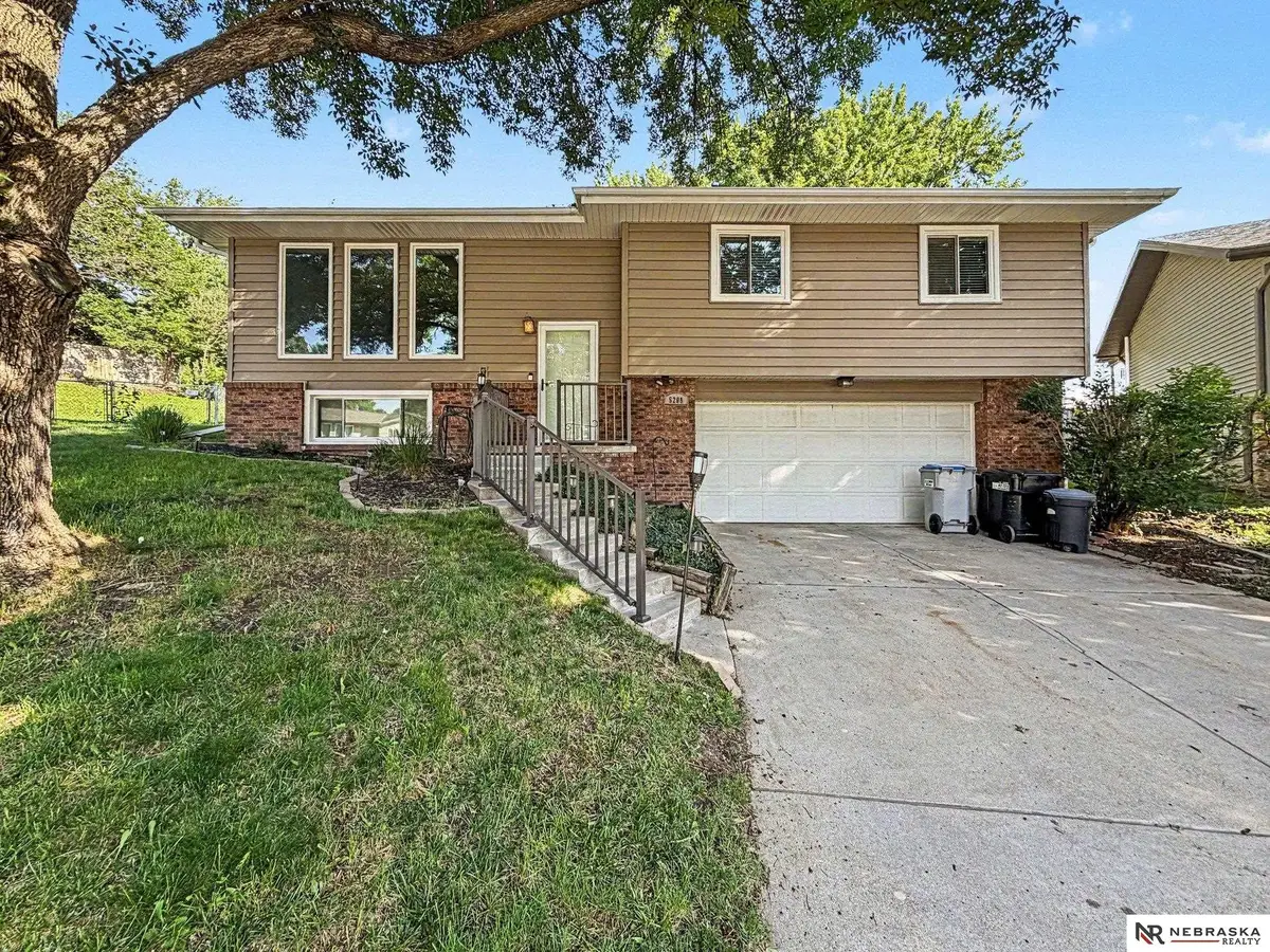 5208 Ascot Circle, Lincoln, NE 68516 - #1