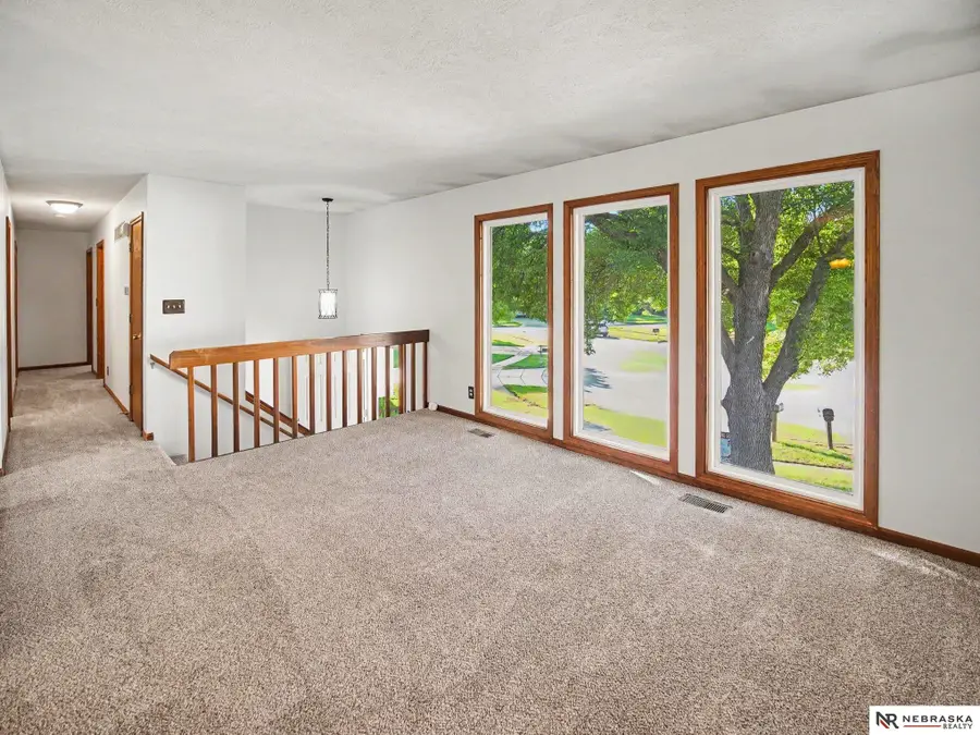 5208 Ascot Circle, Lincoln, NE 68516 - #2