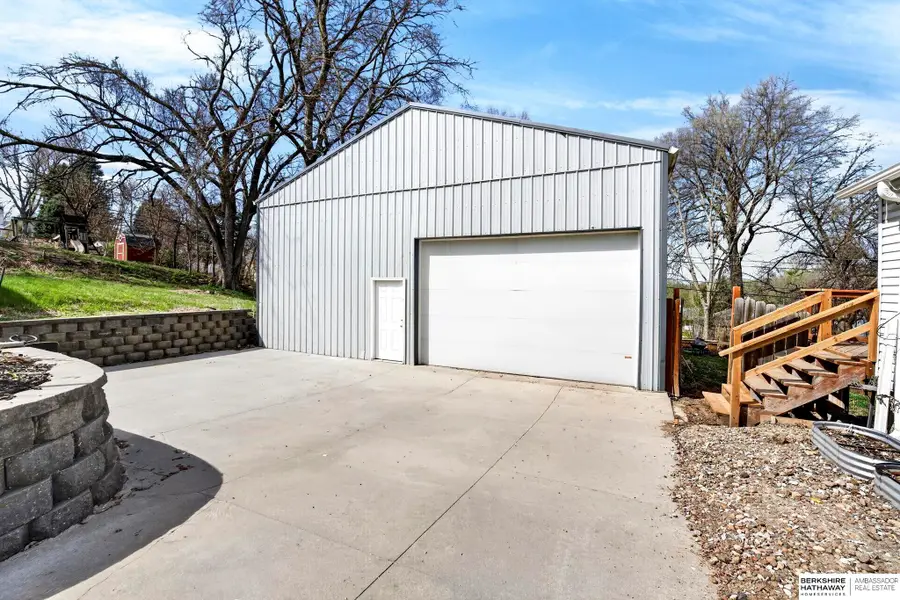 6772 Bedford Avenue, Omaha, NE 68104 - #2