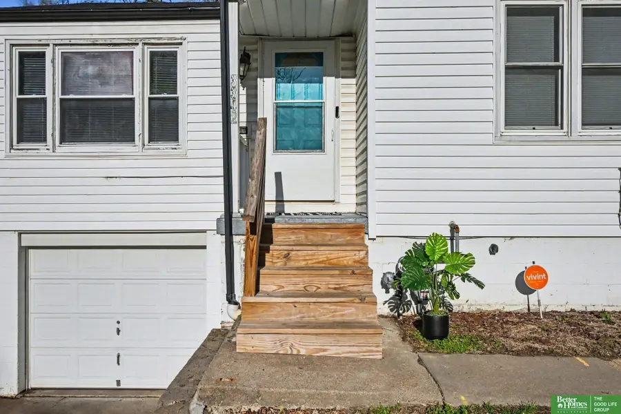 3342 N 41 Street, Omaha, NE 68111 - #3