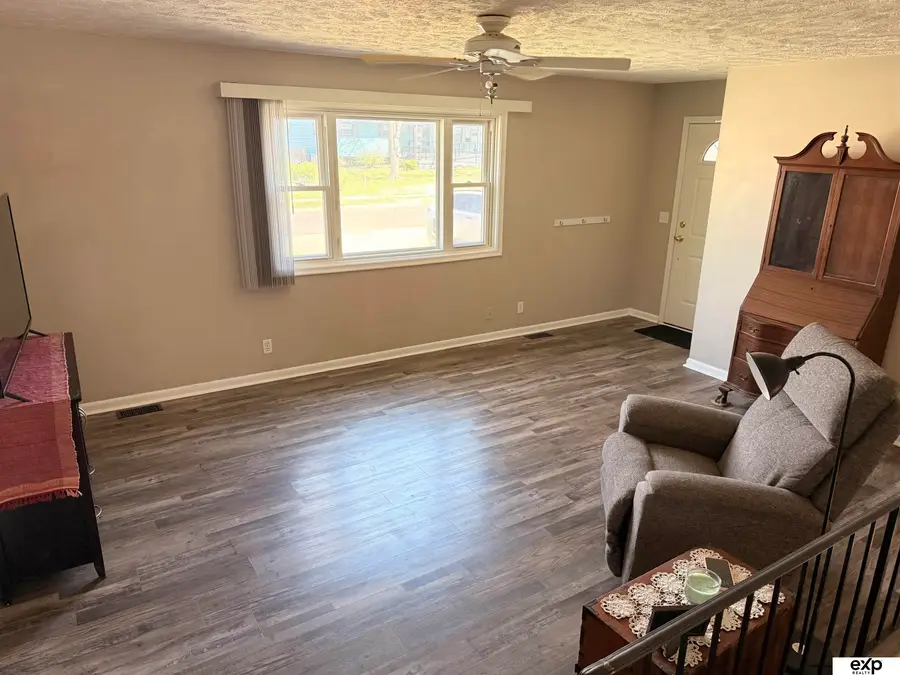 8759 S Glenview Drive, La Vista, NE 68128 - #3