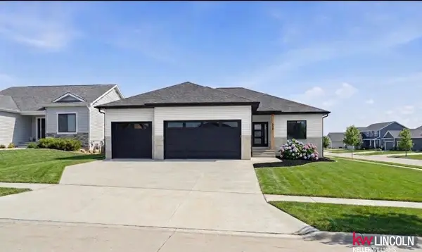 935 W Santa Clara Street, Lincoln, NE 68523