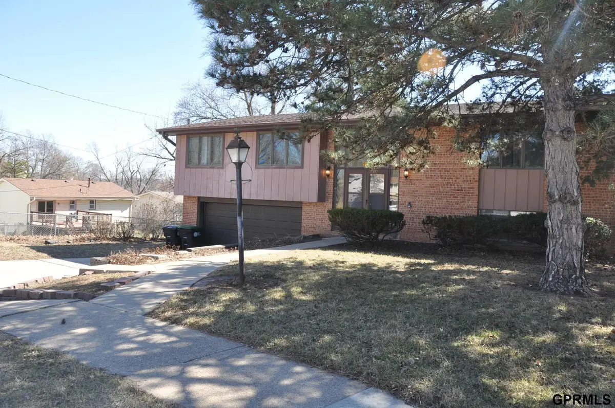 5511 N 93 Avenue Circle, Omaha, NE 68134 - #1