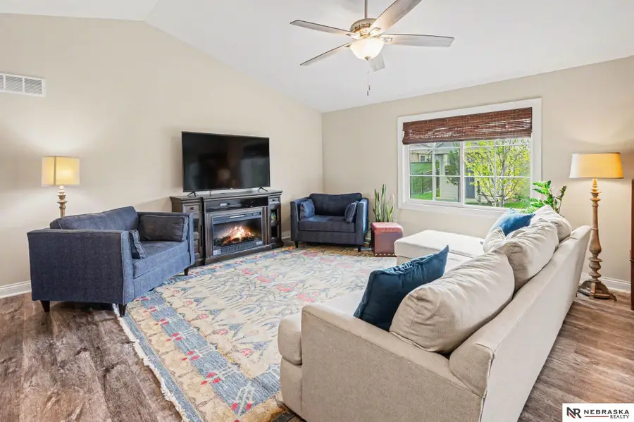 811 Terrace View Drive, Hickman, NE 68372 - #3