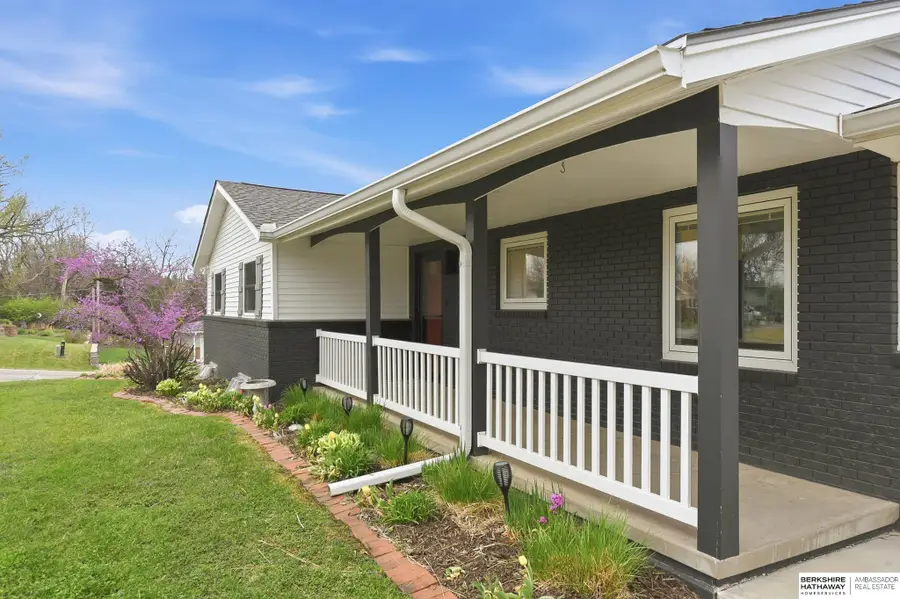 10604 N 50th Avenue, Omaha, NE 68152 - #2