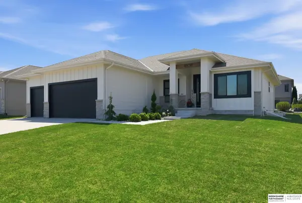 4308 S 218th Avenue, Elkhorn, NE 68022