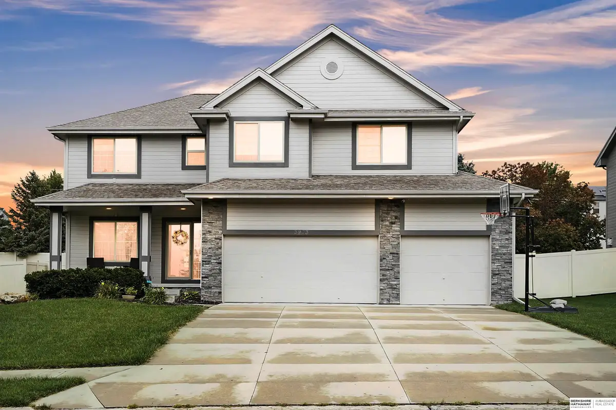 3903 S 192nd Avenue, Omaha, NE 68130 - #1