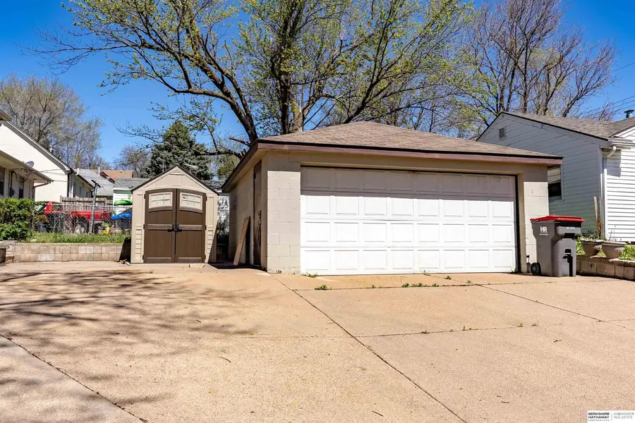 2344 S 11th Street, Lincoln, NE 68502 - #2