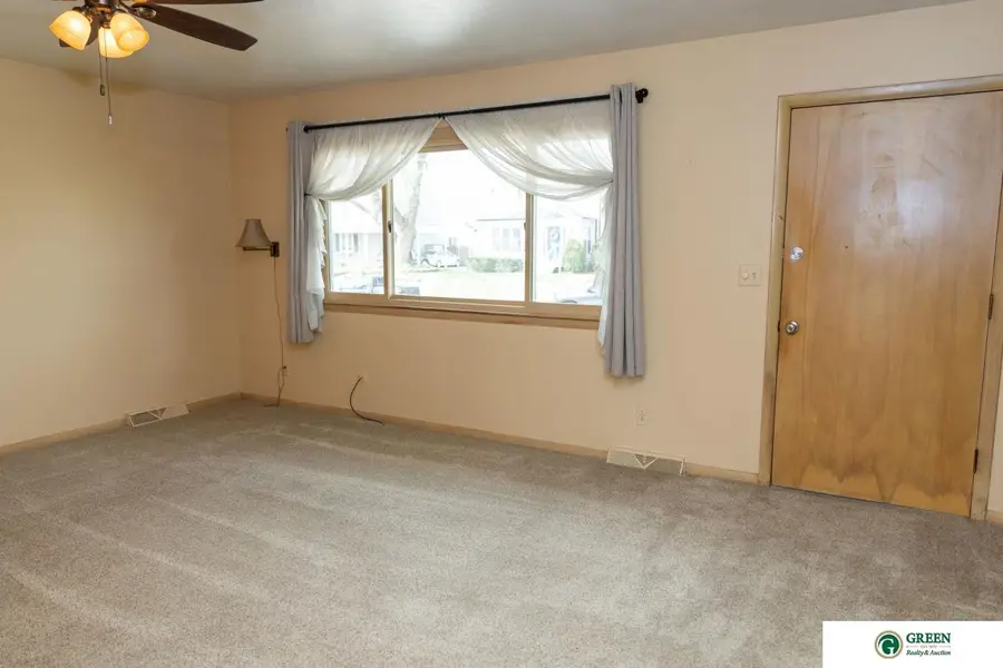 634 E 9th Street, York, NE 68467 - #2