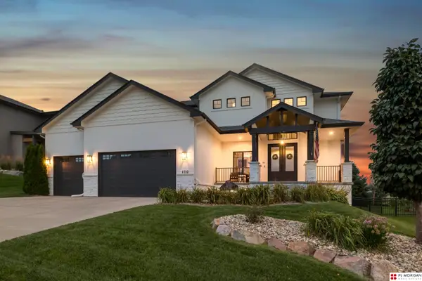 1710 N 197 Street, Elkhorn, NE 68022