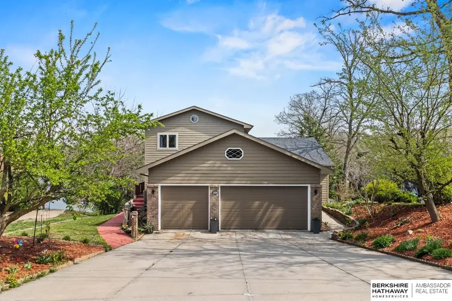 8862 Greenwood Road, Plattsmouth, NE 68048 - #2