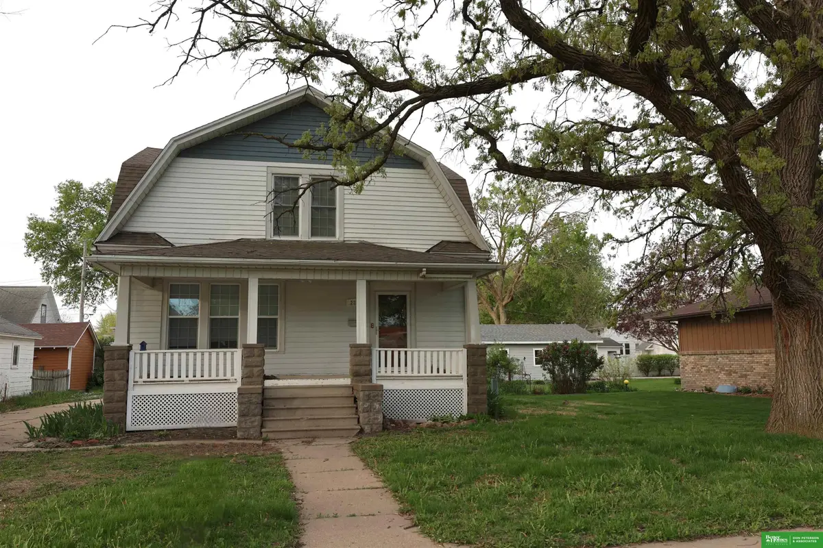 233 E Linden Avenue, Fremont, NE 68025 - #1