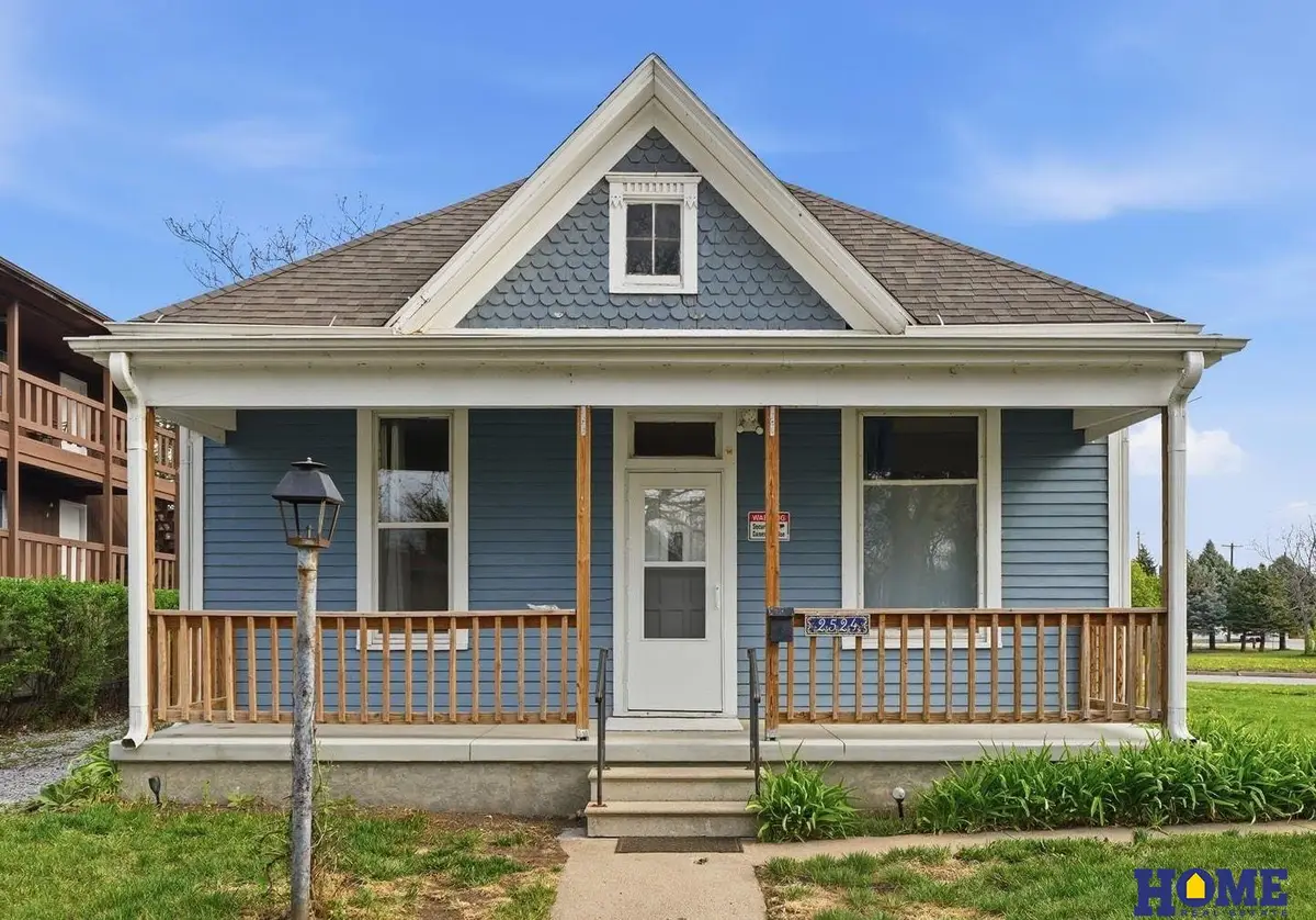 2524 E Street, Lincoln, NE 68502 - #1