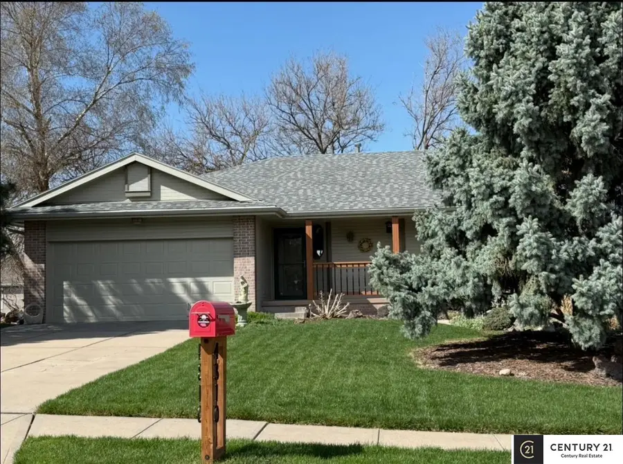 4310 Mark Street, Bellevue, NE 68123 - #2