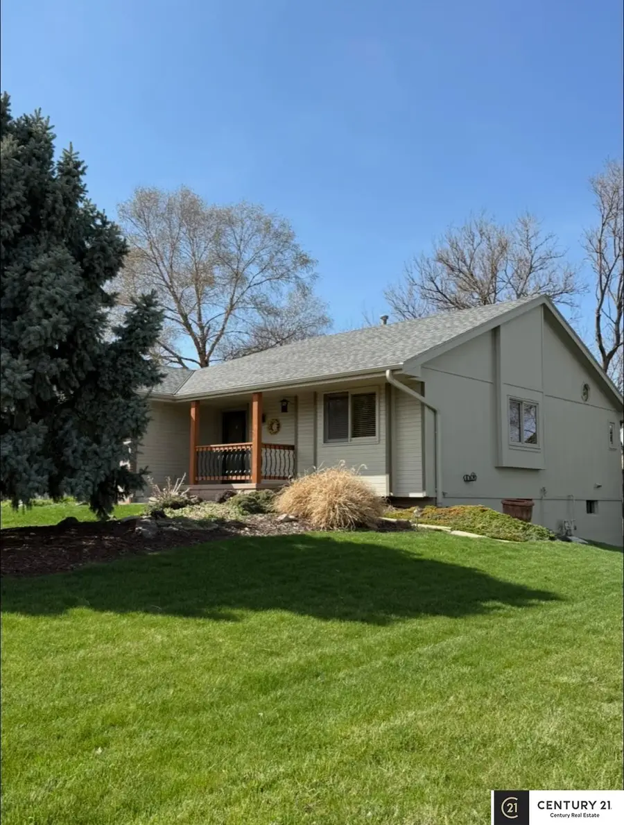 4310 Mark Street, Bellevue, NE 68123 - #3
