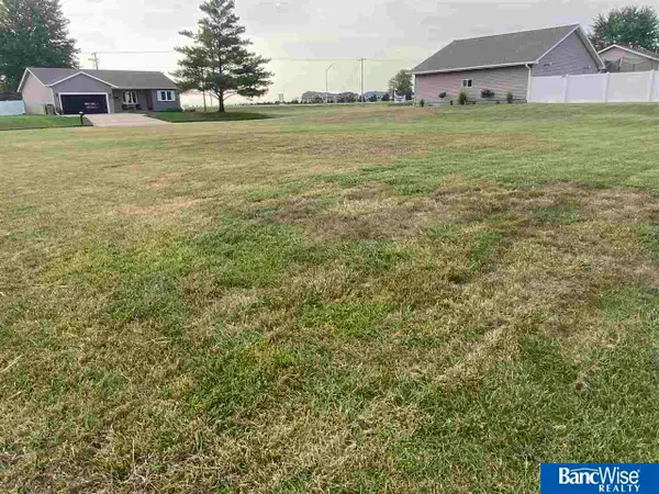 Applewood Street, Aurora, NE 68818