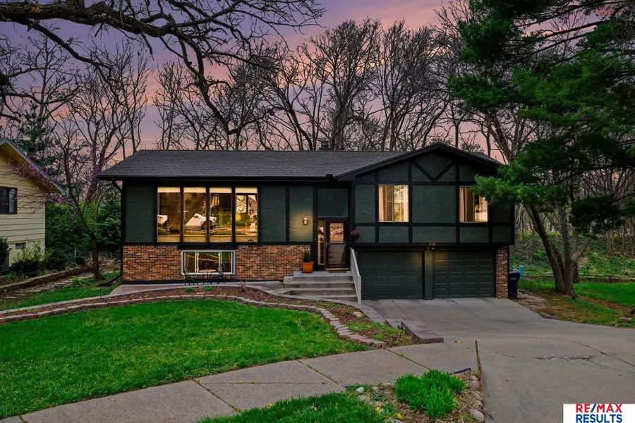 212 Merwood Street, Bellevue, NE 68005 - #2