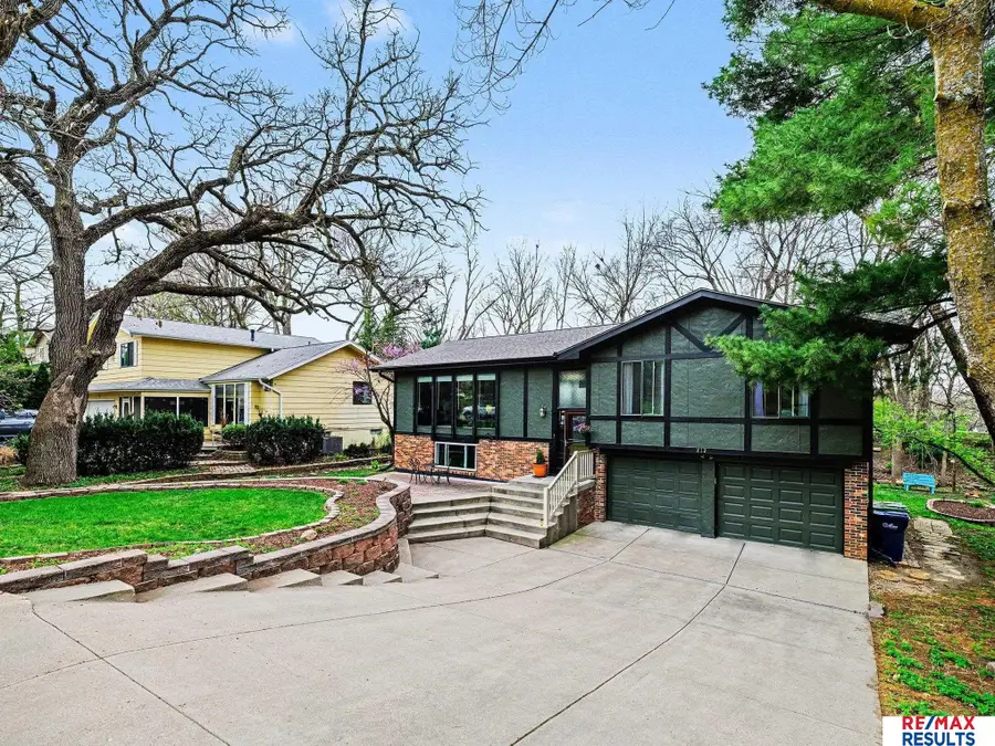 212 Merwood Street, Bellevue, NE 68005 - #3