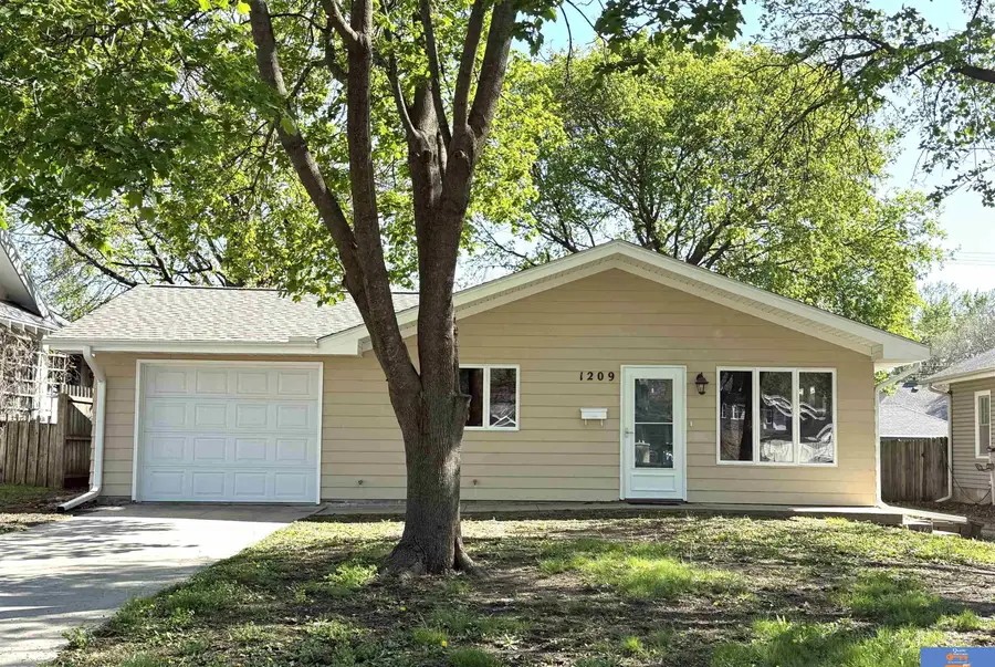 1209 Grant Street, Beatrice, NE 68310 - #2