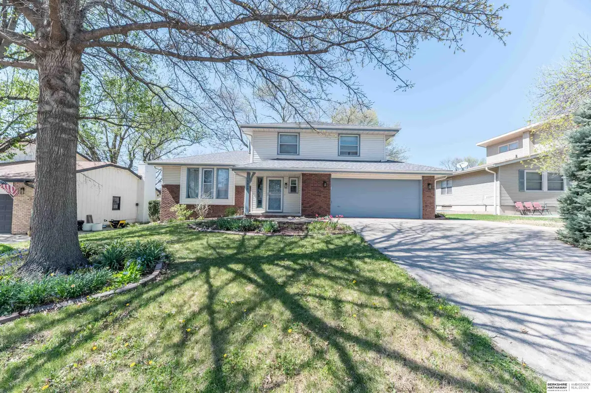 5810 S 105th Street, Omaha, NE 68127 - #1