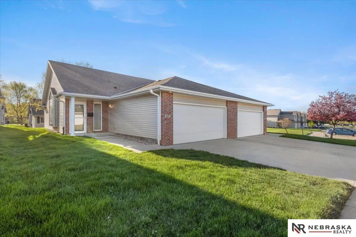 1827 N 175th Court, Omaha, NE 68118 - #1