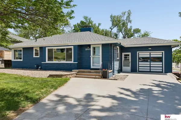 1003 Parkway Drive, Bellevue, NE 68005
