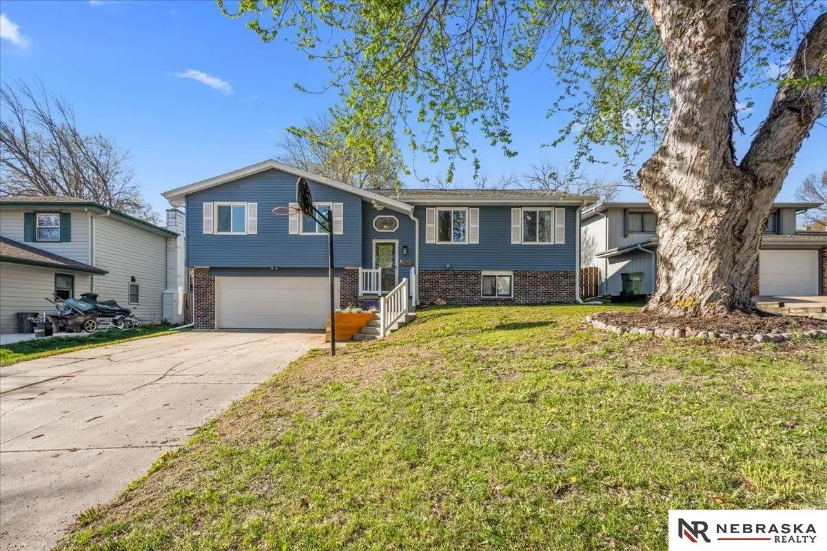 2915 Daniell Circle, Bellevue, NE 68123 - #1