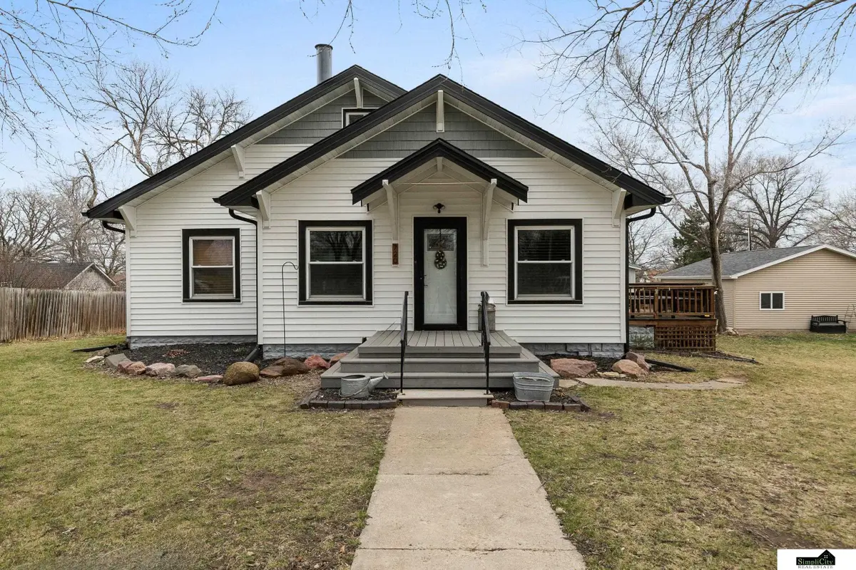 720 E Street, Palmyra, NE 68418 - #1