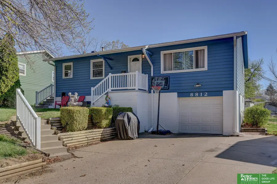 8812 Valley View Drive, La Vista, NE 68128 - #3