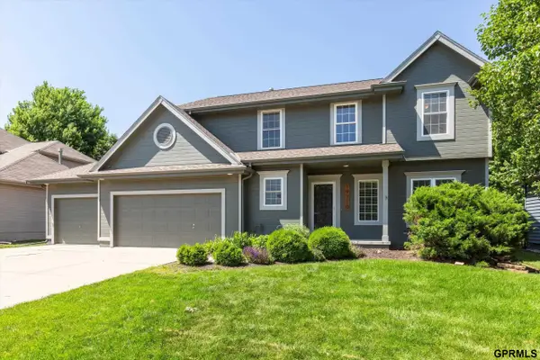 19710 Pine Street, Omaha, NE 68022