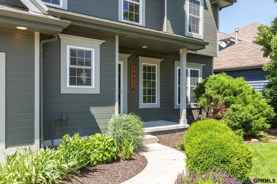 19710 Pine Street, Omaha, NE 68022 - #2