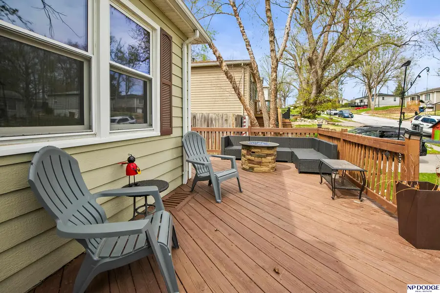7534 Chandler Hills Drive, Bellevue, NE 68147 - #2
