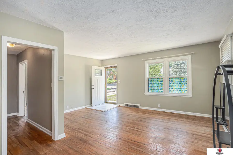 602 S 40 Street, Lincoln, NE 68510 - #3