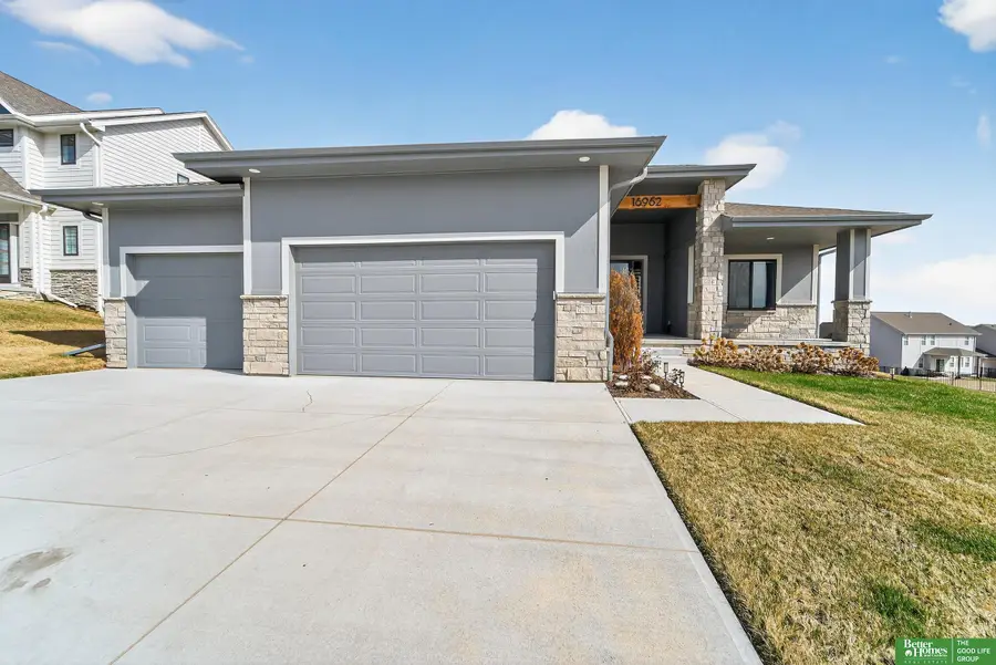 16962 Cora Street, Bennington, NE 68007 - #2