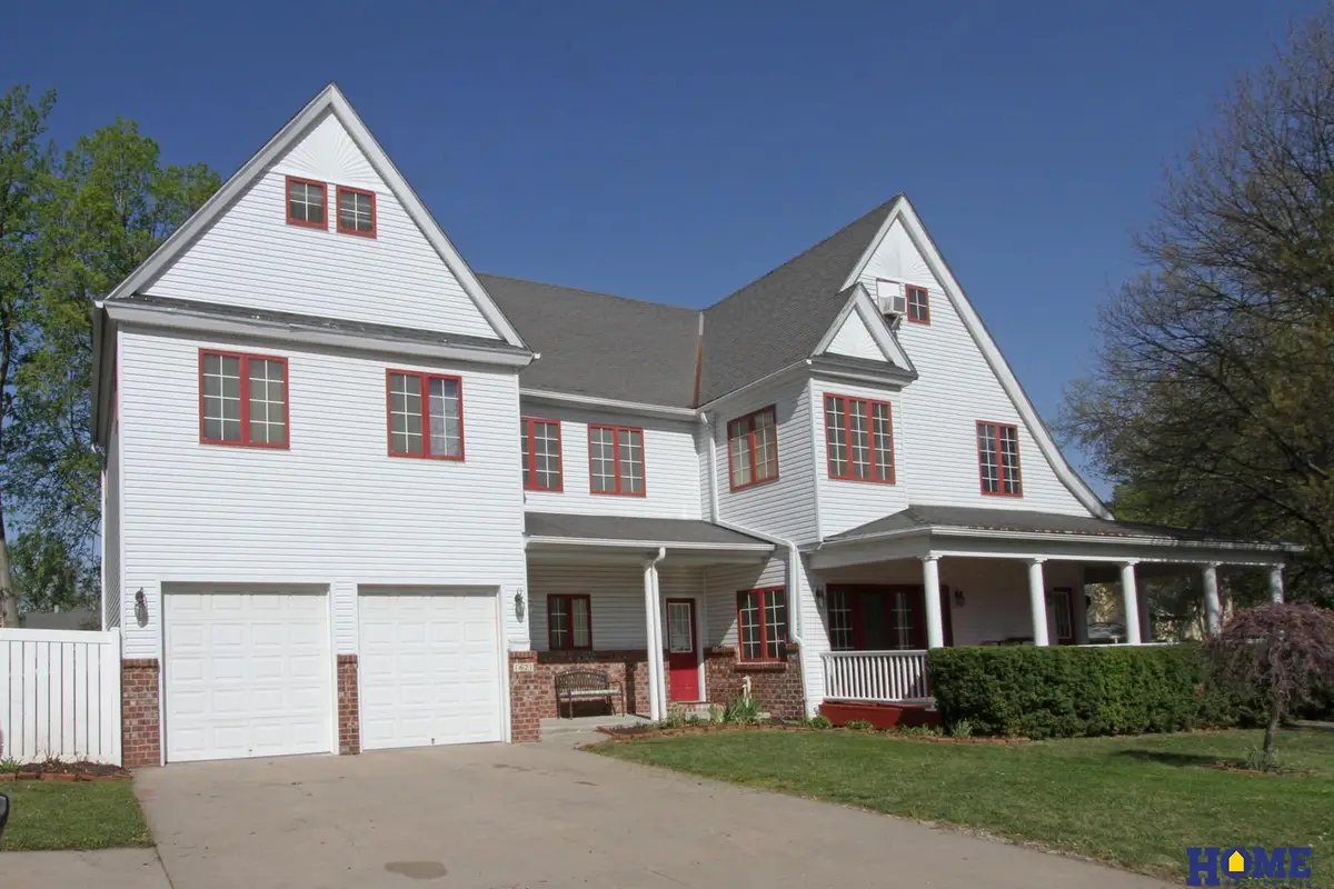 1621 S 27th Street, Lincoln, NE 68502 - #1