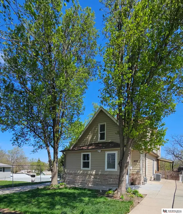 4515 S 17th Street, Omaha, NE 68107