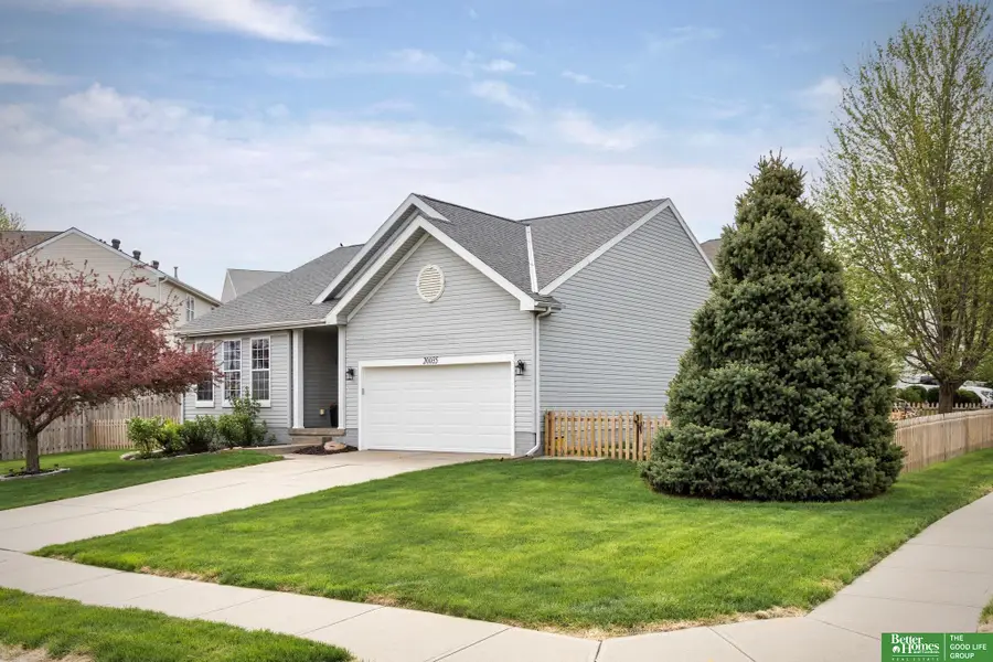 20035 Glenmore Drive, Gretna, NE 68028 - #2
