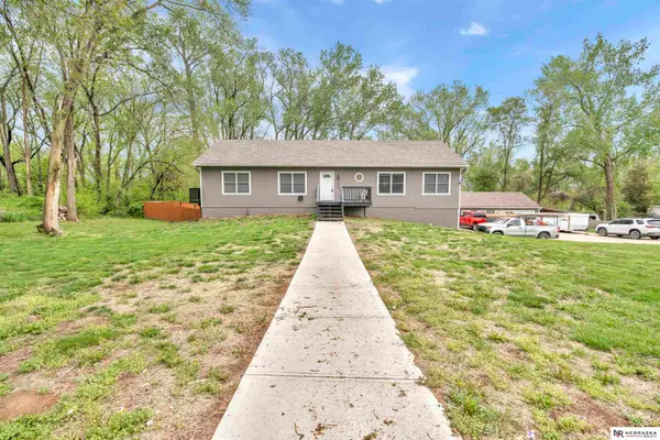 1403 Bluff Street, Bellevue, NE 68005