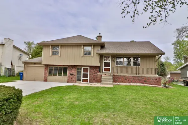 7105 Pine Drive, La Vista, NE 68128