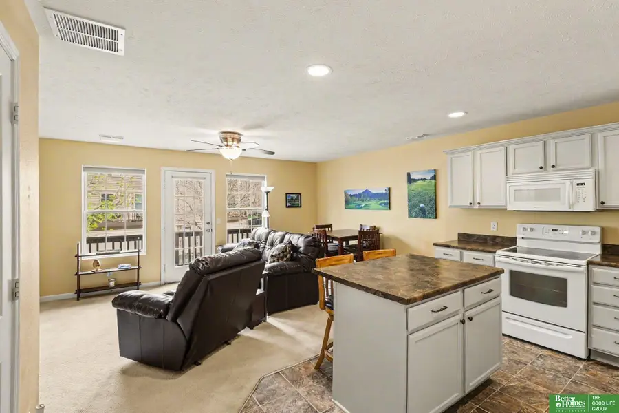 18177 Southdale Plaza, Omaha, NE 68135 - #3