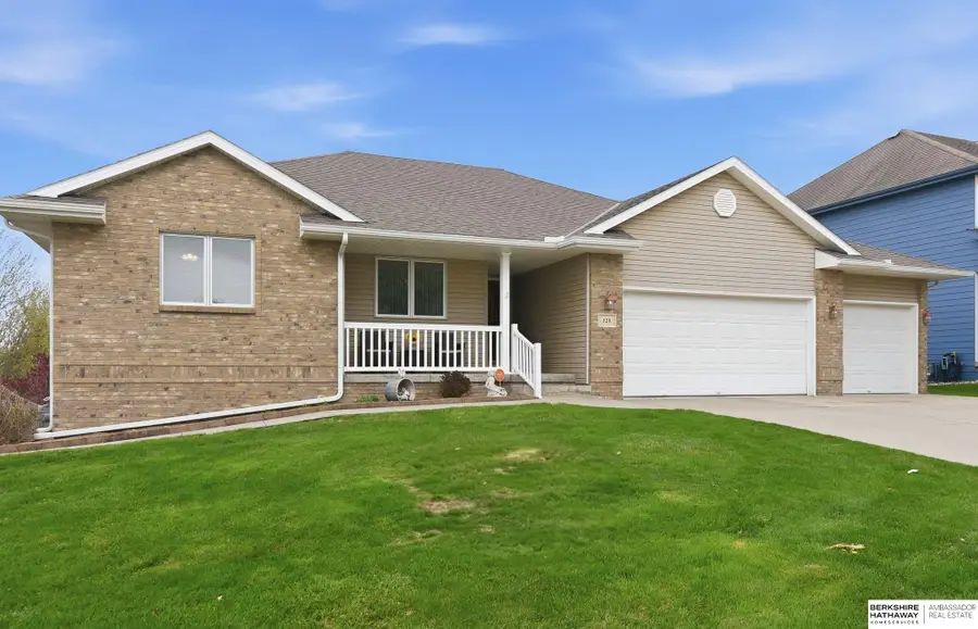 125 S 202nd Street, Elkhorn, NE 68022 - #2