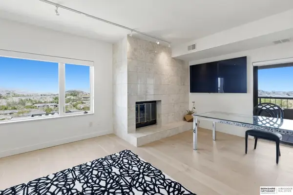 770 N 93rd Street #6B8, Omaha, NE 68114