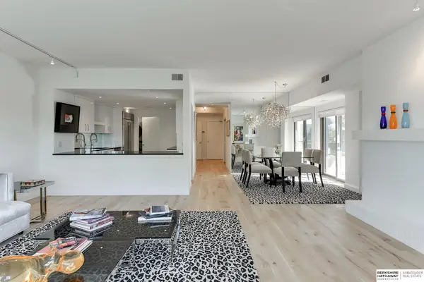 770 N 93rd Street #4D5, Omaha, NE 68114