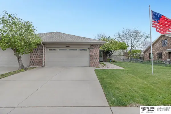 1210 Rockhurst Drive, Lincoln, NE 68510