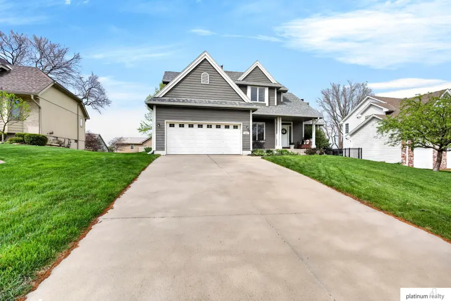 4504 Mark Street, Papillion, NE 68133 - #2