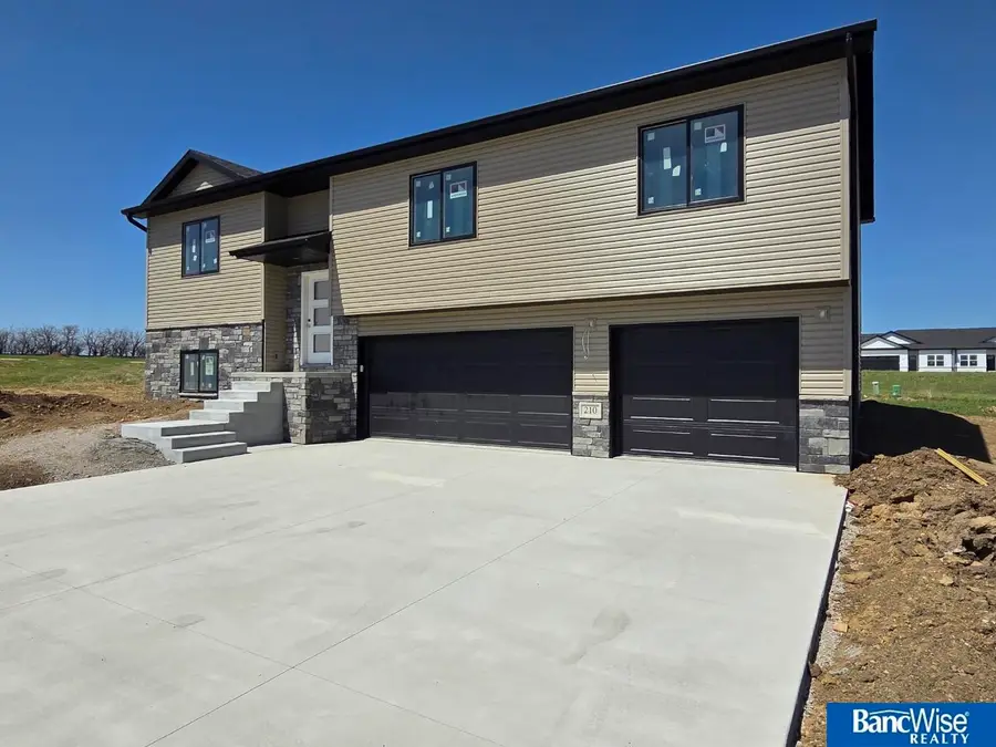 210 W Winona Avenue, Lincoln, NE 68523 - #3