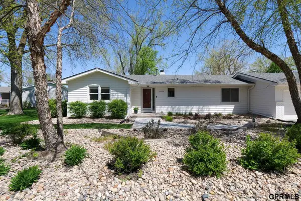 22722 Southshore Drive, Waterloo, NE 68069